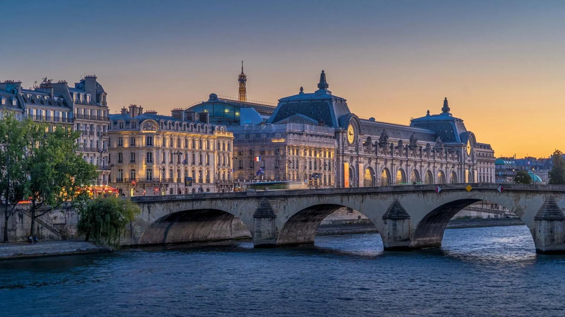 Brand New Flat Near Eiffel Tower Apartment *